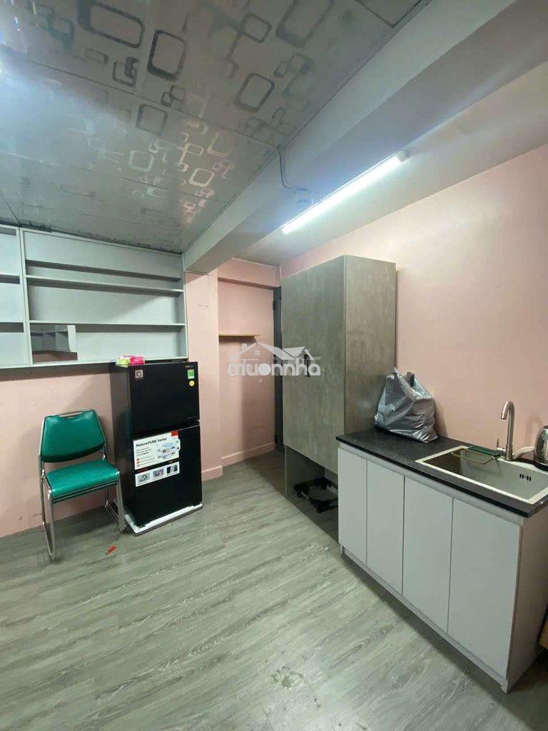 Phòng chính chủ gần đinh tiên hoàng q1