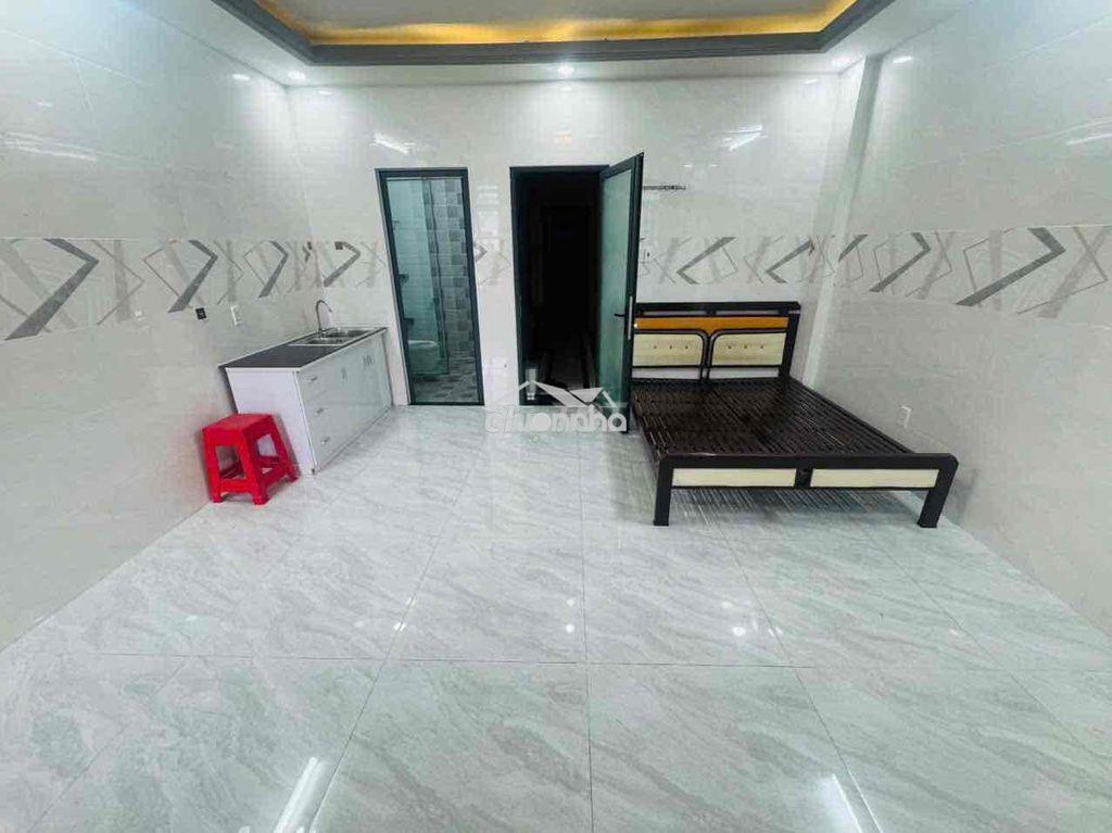 Cho thuê phòng ban công mặt tiền đường phạm hùng nối dài diện tích 40 - 2