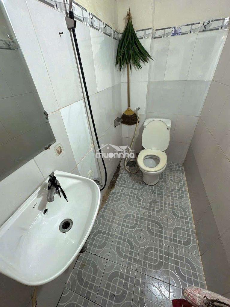 Cho thuê nhà trệt 1 lầu, hòa hưng quận 10 - 3