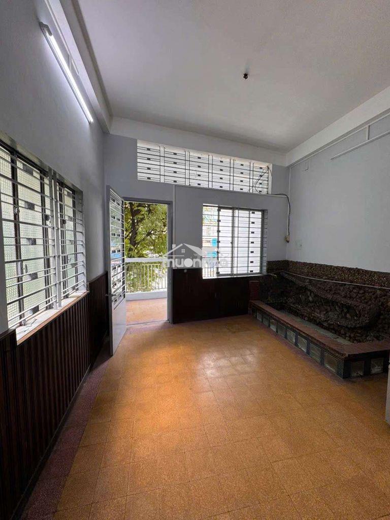 Cho thuê chungcư lầu 1  mt hồng bàngq5, 72m², lối đi riêng, thoáng mát - 2