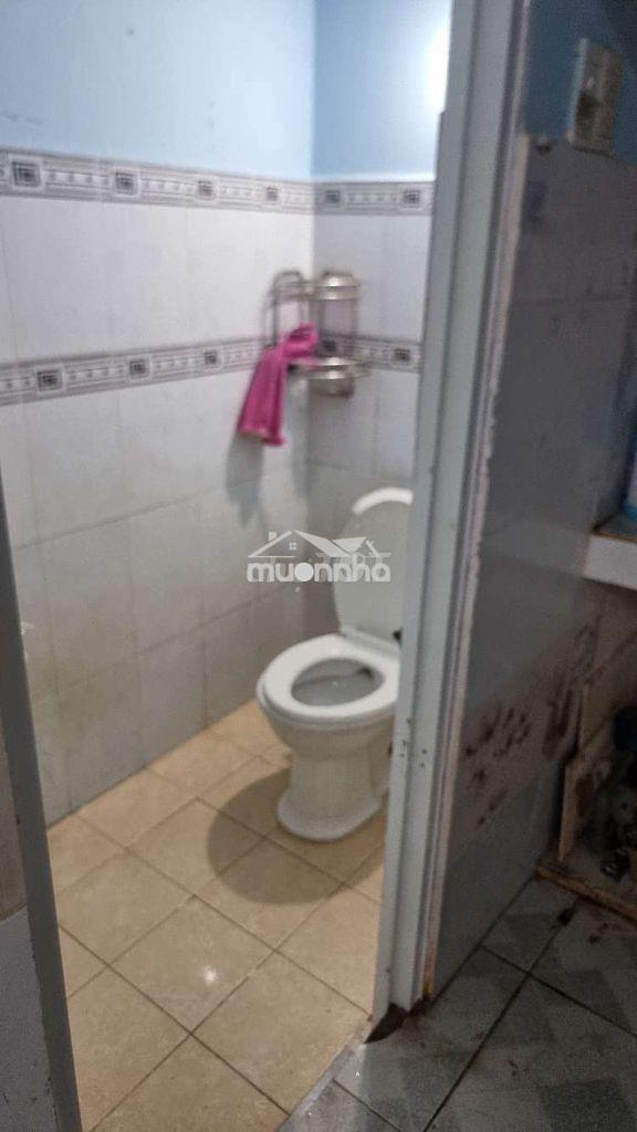 Phòng trọ trống 17m2 - 4
