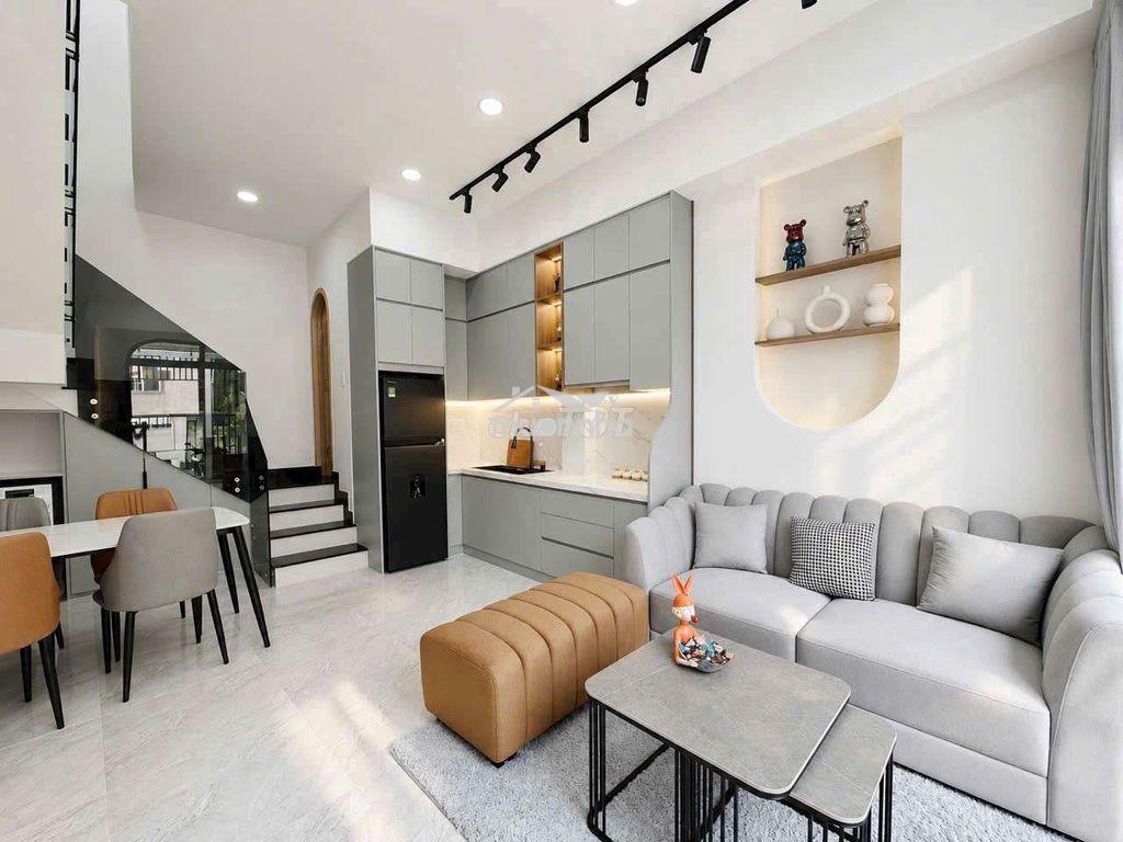 🔥 Nhà full nt - có sân - 2pn : 15tr 🔥
🏡 xô viết nghệ tĩnh, bình thạnh
- 2