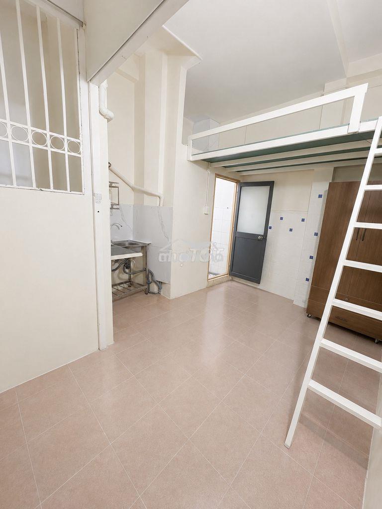 🏠 Phòng gác lửng thoáng mát – nội thất cơ bản – ni sư huỳnh liên, tb