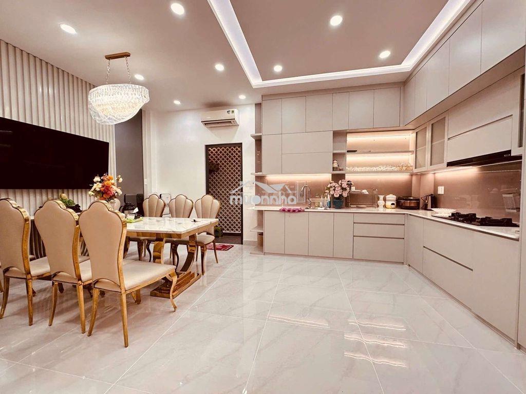 Bán nhà tân sơn nhì - 5x18m - 4 tầng btct - hẻm xe hơi 7m - giá 8,5 tỷ - 4