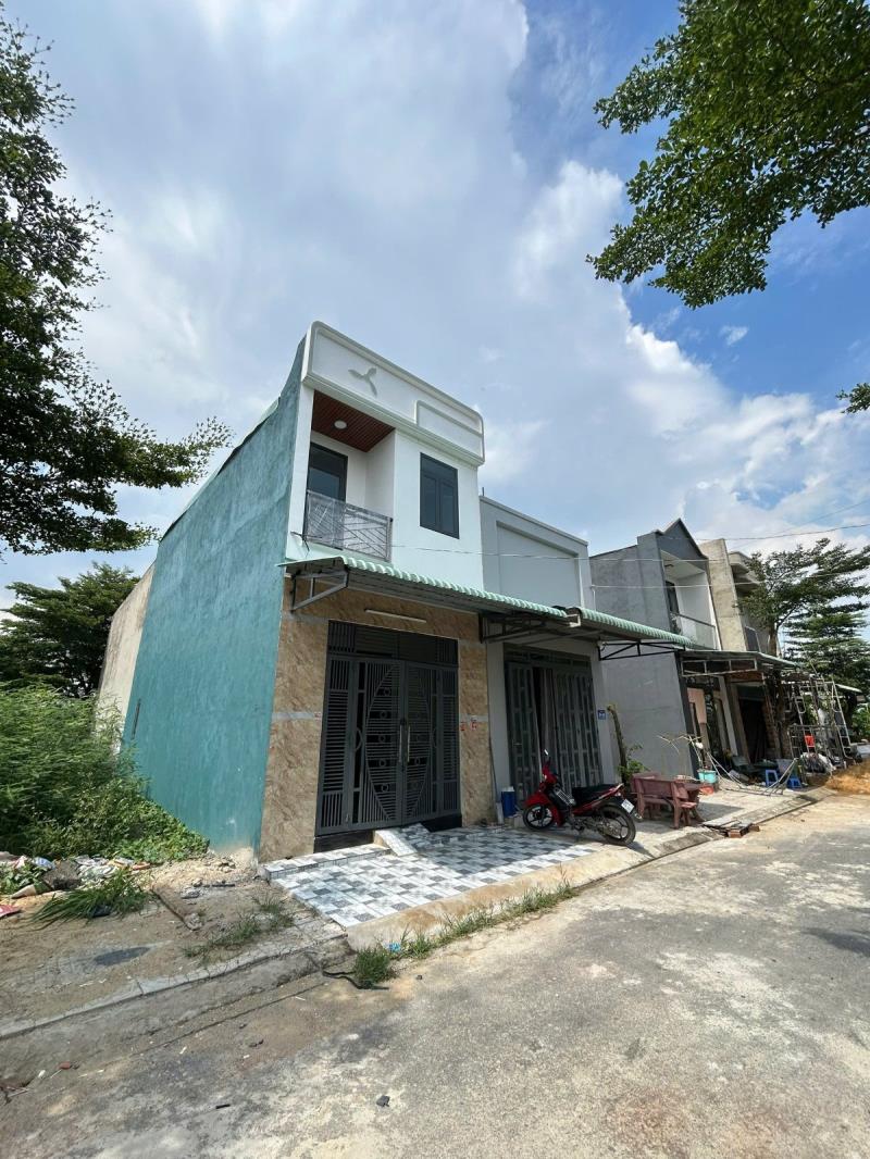 Nhà shr mới tinh - giá 1 tỷ