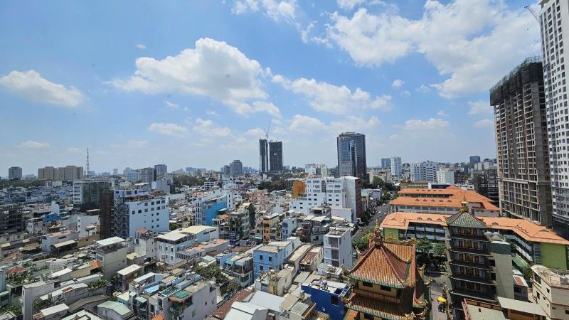 Cho thuê căn hộ chung cư 2pn 2wc võ văn kiệt, quận 1 - 2
