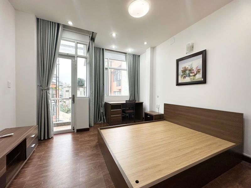 Cho thuê 1pn ban công 40m2 có thang máy ngay công viên lê văn tám - hồ con rùa - thảo cầm viên sg