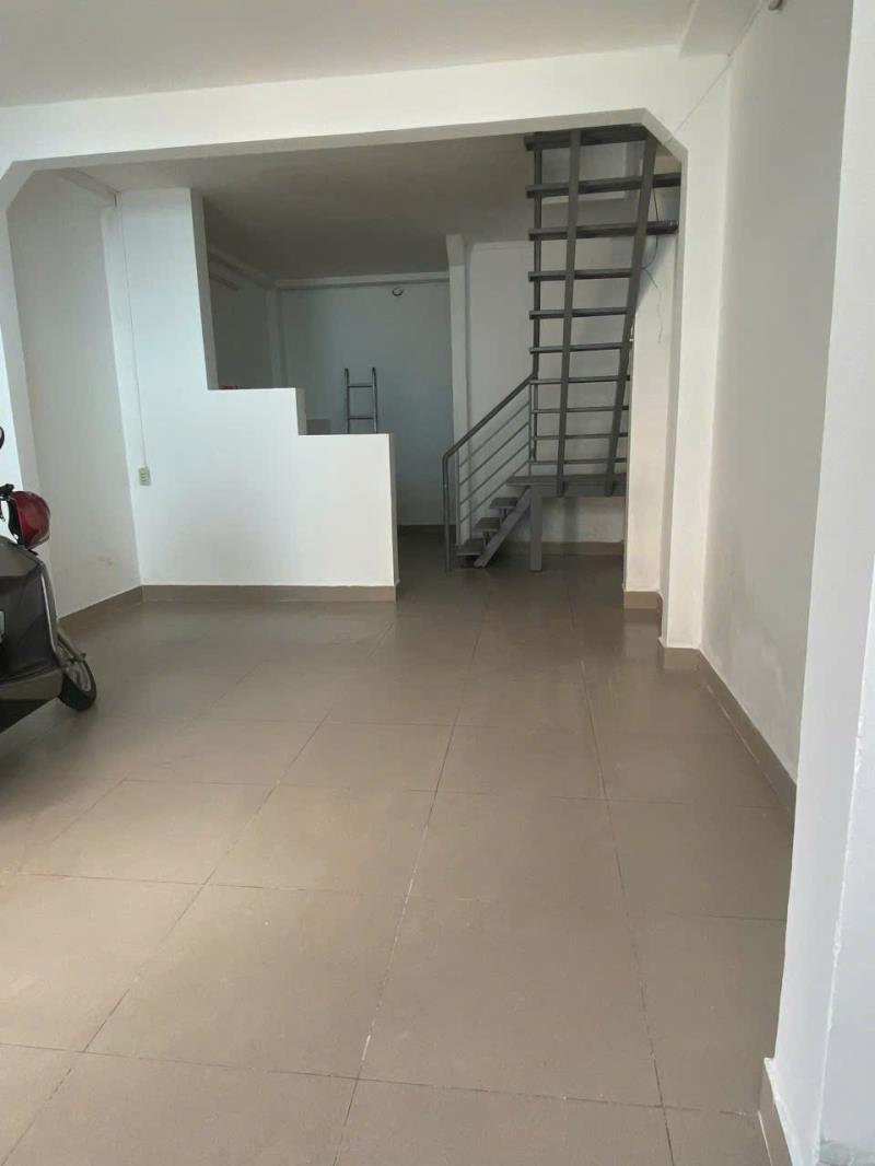 🔥 Chủ cần tiền xử lý việc gia đình – bán gấp nhà phan văn hớn – hẻm xe hơi – 4.1 tỷ - 4