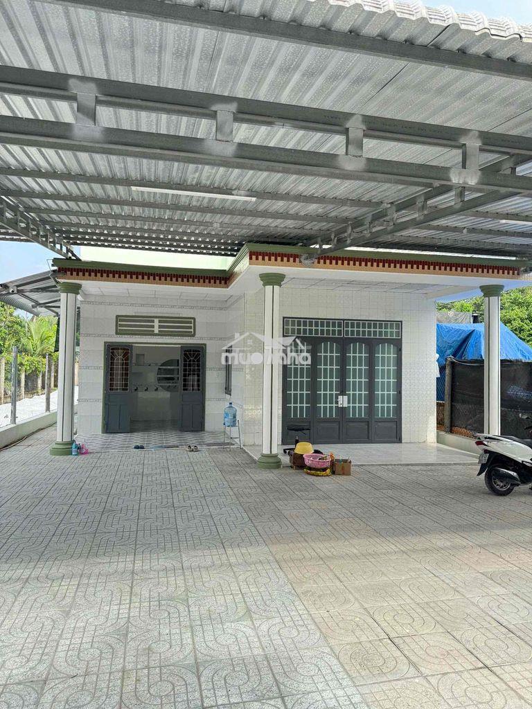Cho thuê nhà cấp 4 rộng rãi, sạch đẹp, hẻm xe hơi, tx52 q12