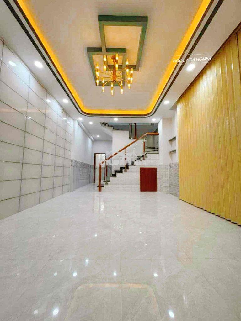 🔥Lô góc 2 mặt tlền đường 6m xe hơi thông- kinh doanh đỉnh- 4 tỷ