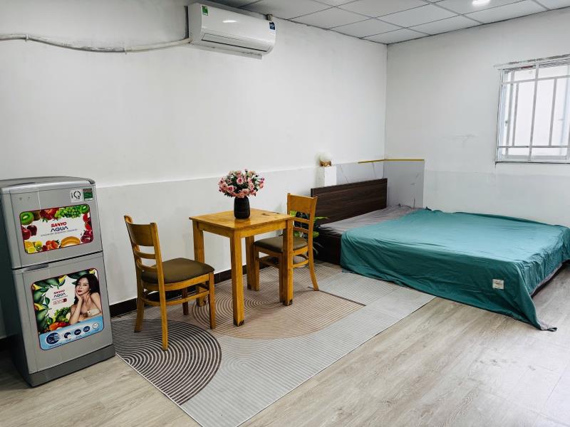 [Tân phú] phòng trọ studio có cửa sổ trời và ban công thoáng, nội thất cơ bản đầy đủ, rộng 40m2