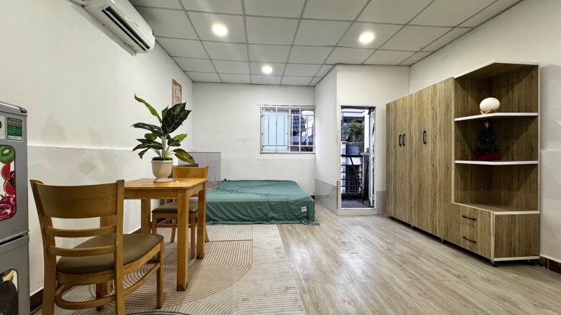 [Tân phú] phòng trọ studio có cửa sổ trời và ban công thoáng, nội thất cơ bản đầy đủ, rộng 40m2 - Ảnh 3