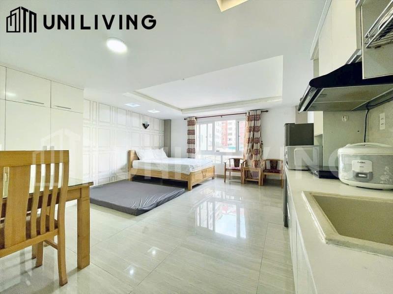 Cho thuê studio cửa sổ view landmark - full nội thất - nhà thang máy - gần các trường dh hutech, uth, ngoại thương