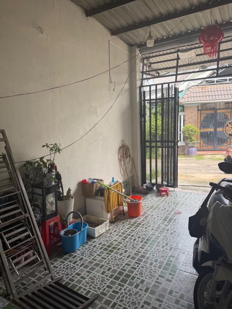 Nhà đẹp – đất rộng – giá chỉ 5 tỷ 4 🔥 📍 thuận giao – thuận an, bình dương 🏡 đất 195m², có 165m² thổ cư 📐 nhà 5,35 × 38m – 1 trệt, 1 lầu, 1 tum 🛏️ 3 phòng ngủ + phòng thờ + phòng gym ✨ nhà xây ch - Ảnh 4