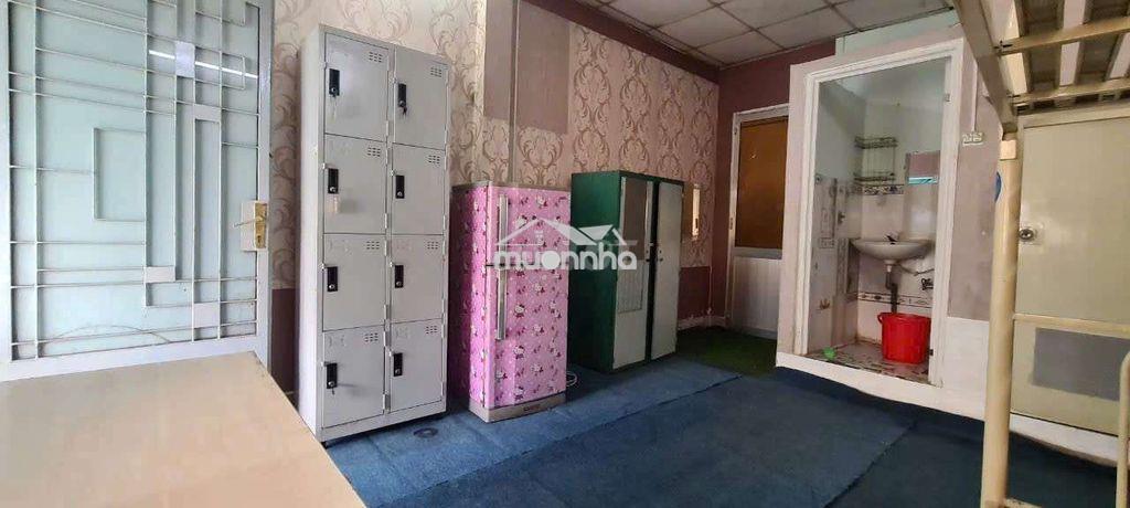 Phòng ban công đủ nội thất hẻm ôtô sát q1 - Ảnh 2