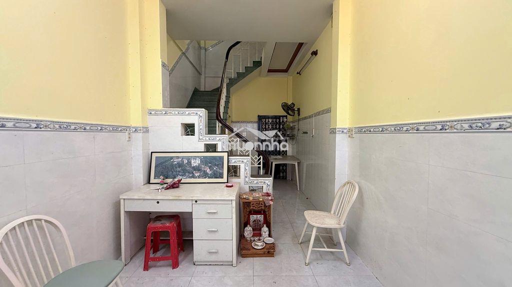 Nhà 4 tầng đúc trần hưng đạo q1 - 3 mặt thoáng - Ảnh 3