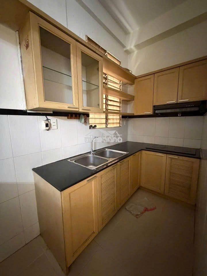 Chung cư võ thị sáu quận 3, ko nội thất thang bộ 1pn giá thuê 10 tr/th - Ảnh 2