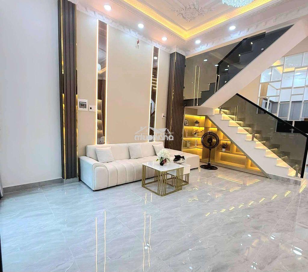Nhà 5x9m 2 tầng hẻm xe hơi kế phú mỹ quận 7 4.99 tỷ - Ảnh 3