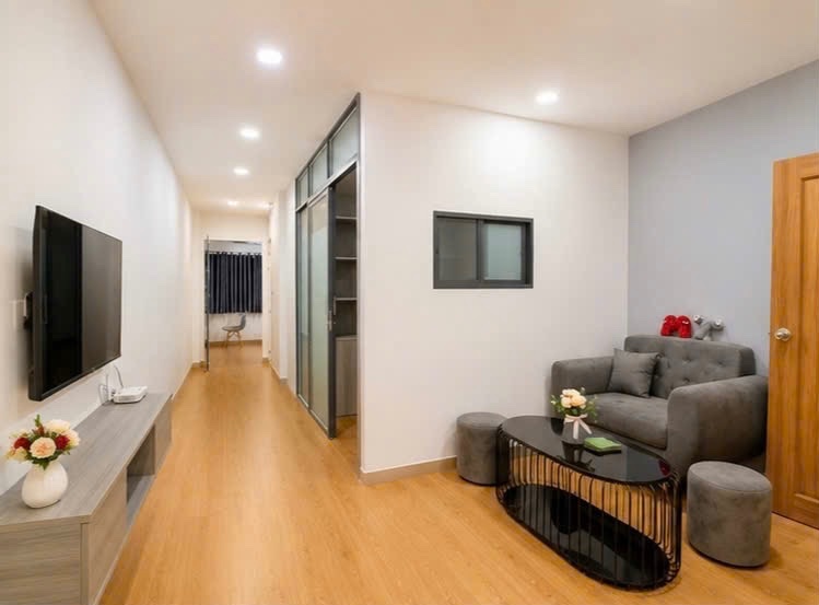 Cho thuê căn hộ 2pn 2wc ban công ngay ngã tư hàng xanh - cầu thị nghè - thảo cầm viên sg - Ảnh 2
