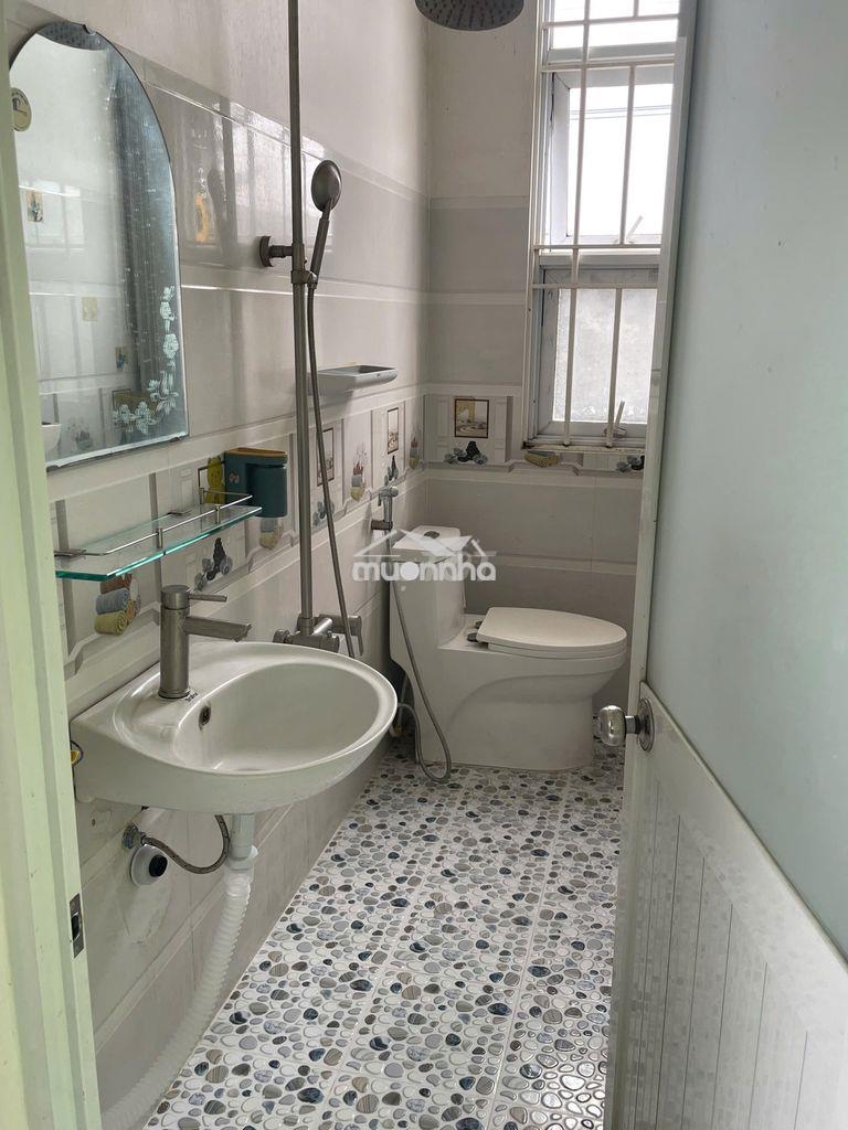 Cho thuê nhà mt, 4.5 x 10m, t+2l, 02pn, 2wc - Ảnh 3