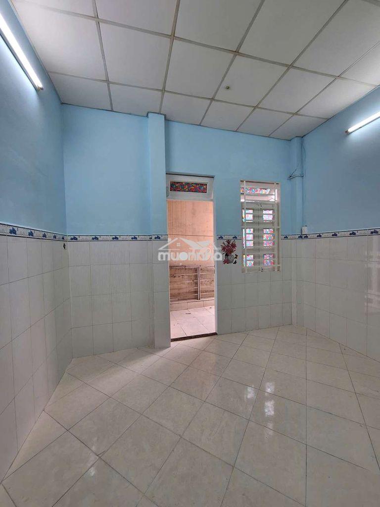 🏠🏠 Cho thuê nhà hẻm đường nguyễn văn cừ, q5
💢 diện tích : 5m ❌ - 3