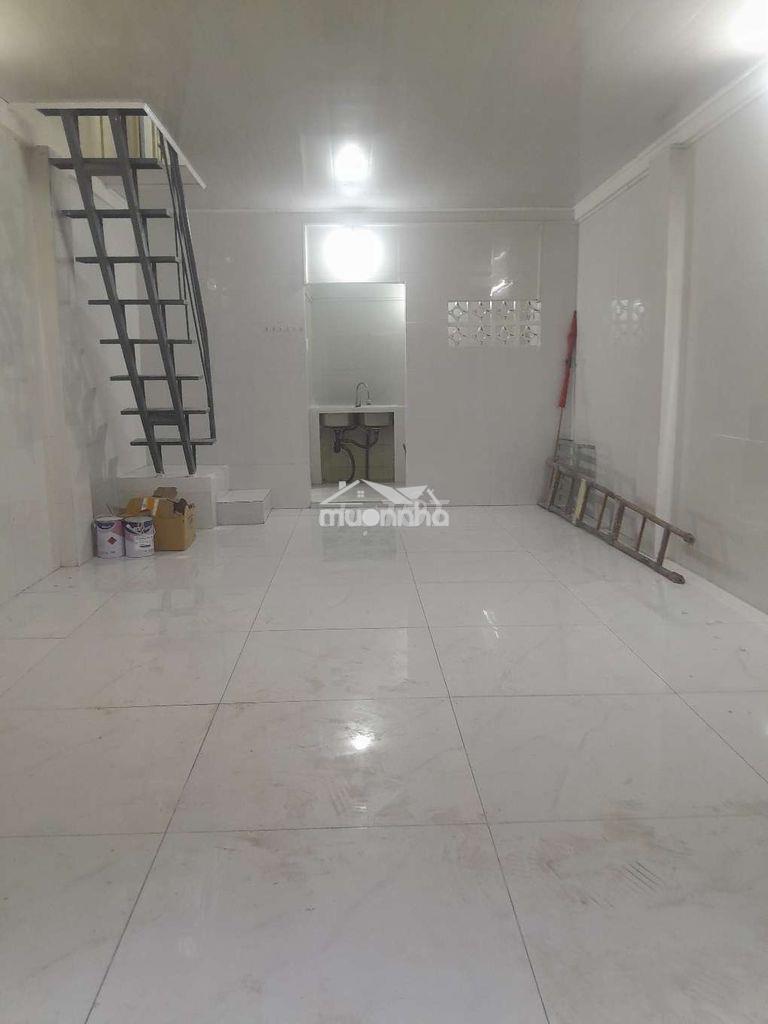 Ông ích khiêm quận 11 hẻm xe tải 28m vừa ở vừa kinh doanh quá víp luân - Ảnh 4
