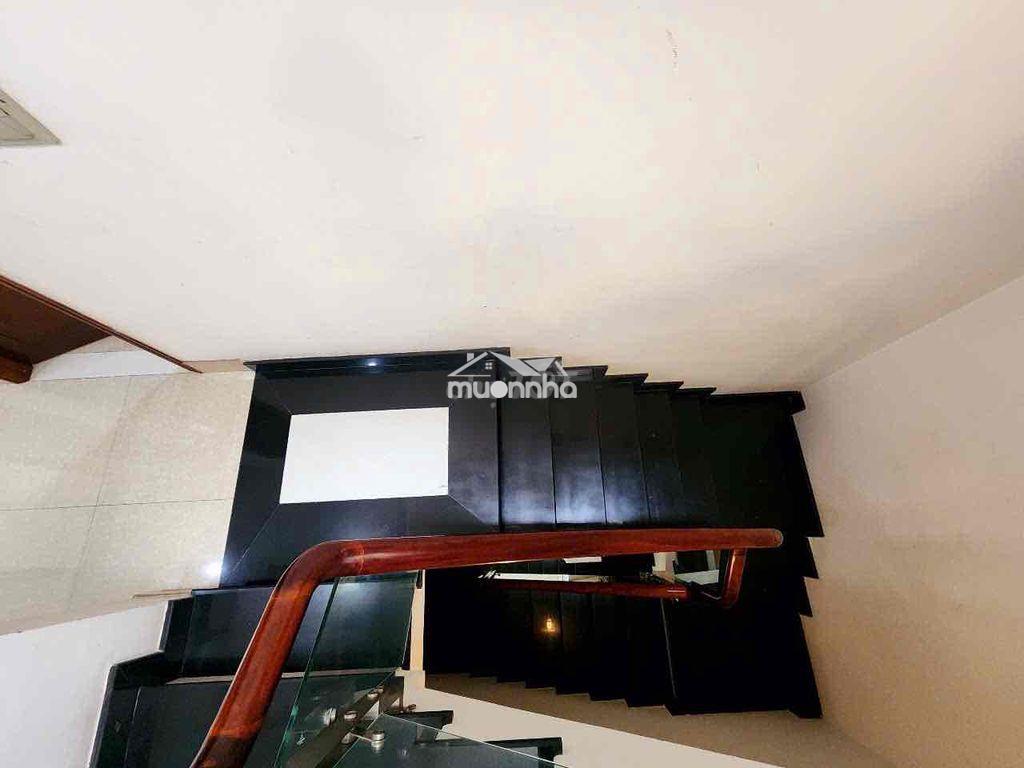 - Nguyễn thị tần p2 q8 / bề ngang khủng 5m / trệt 2 lầu st - Ảnh 2