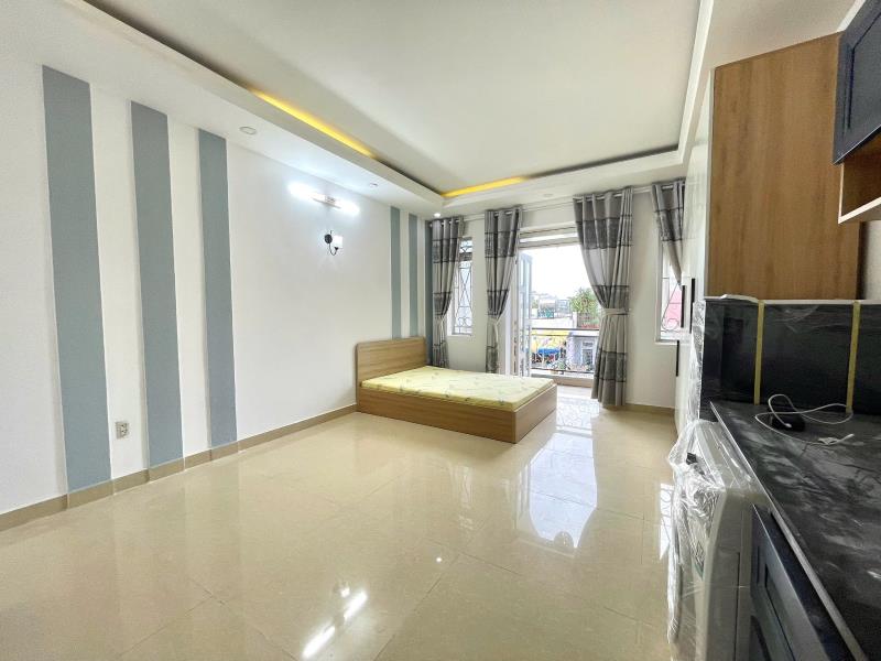 Cho thuê phòng siêu rộng 50m², ban công, máy giặt riêng – phan văn trị, bình thạnh | gần vlu, iuh