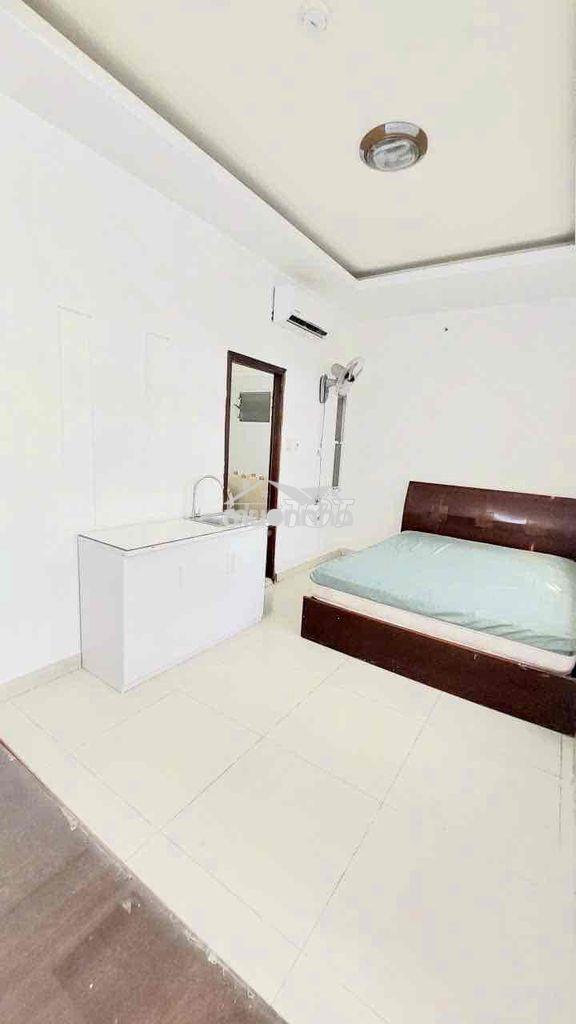 Ngay khu trung sơn phòng full nội thất giá 4tr3 có cửa sổ thoáng - Ảnh 3
