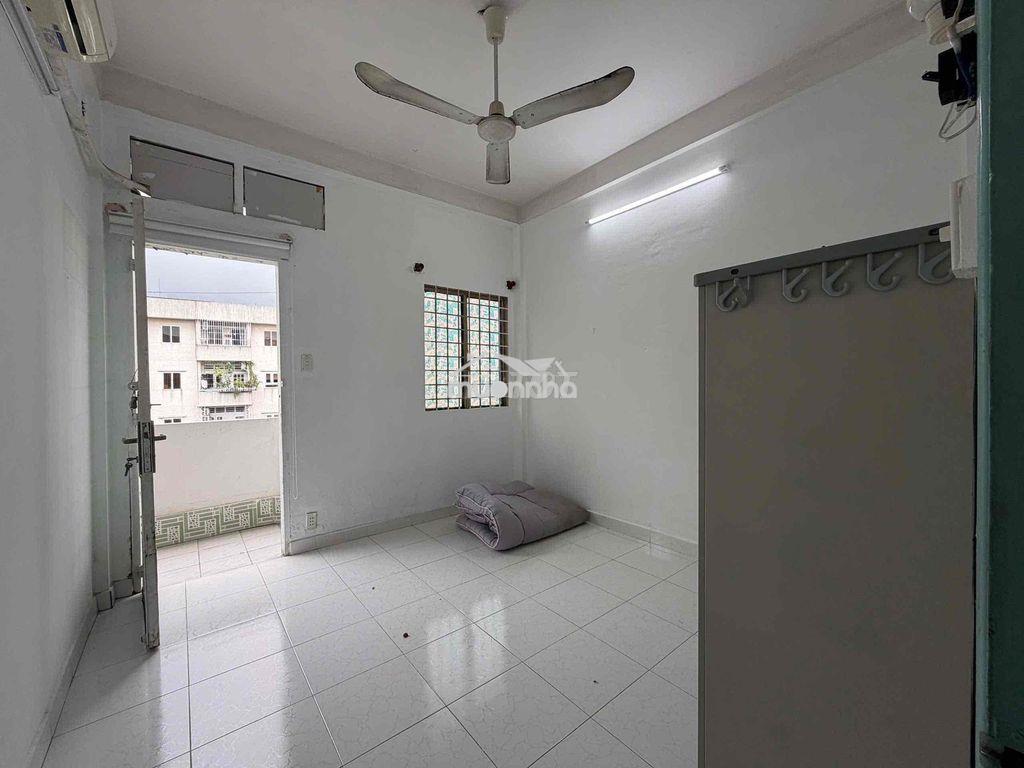 Cho thuê chung cư 2pn 50m2 balcon lớn_siêu thoáng ngay hồ văn huê pn - Ảnh 3