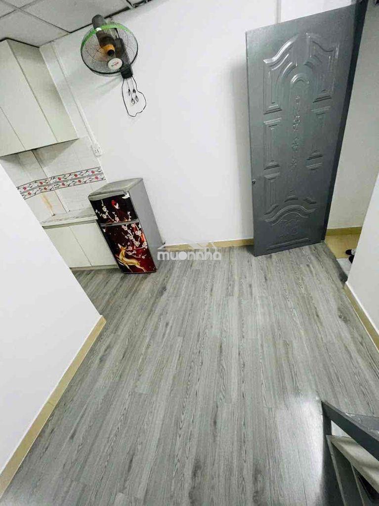 Phòng dưới trệt bếp wc gác máy lạnh tủ lạnh - Ảnh 3