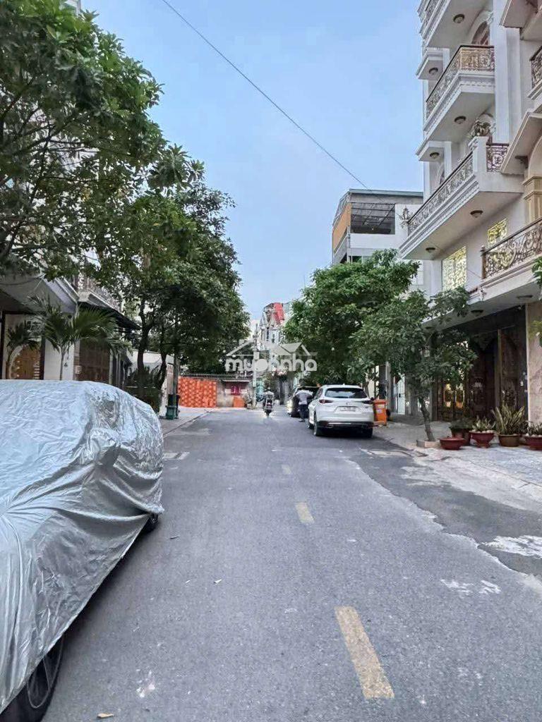 Dãy trọ 8,5m x 28m. mt nhựa 7m thông đường trần thị năm ( tch 10)