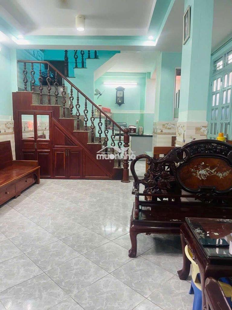 4.5m x 11m, mặt tiền khu bắc hải - chấn hưng - ngay công viên - 4