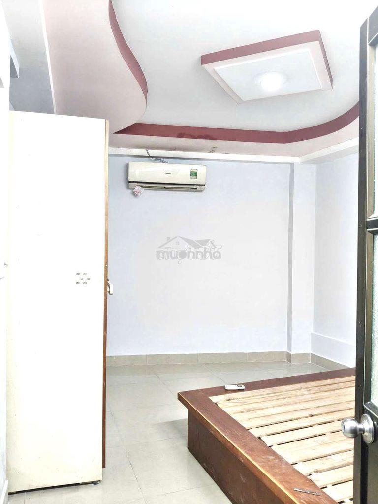 Cho thuê 3.8x12 đúc 2 lầu gần lạc long quân p11 tân bình - 2