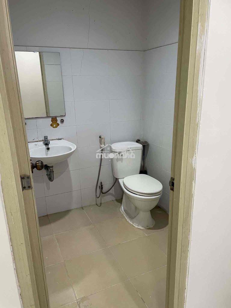 Cho thuê căn hộ hqc plaza, nguyễn văn linh 2pn 2wc giá rẻ - 2