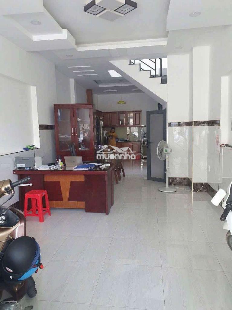 Cho thuê nhà 1trệt 1lầu gần lê văn việt