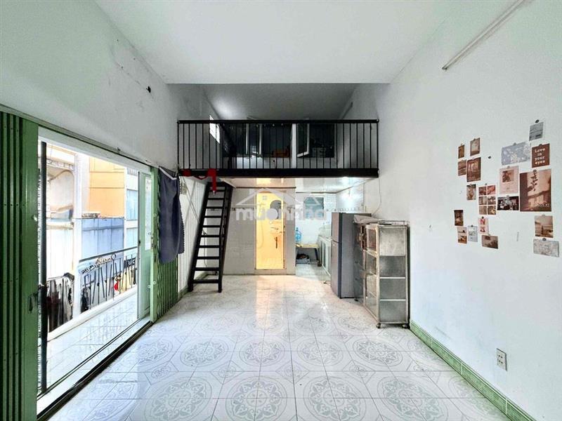 Chung cư cũ_ 2 không gian ngủ 40m2 balcon thoáng ngay chợ bàn cờ q3