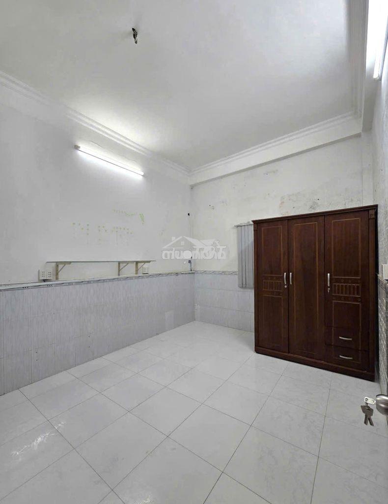 Phòng trọ quận 5 cách đhsp, đhsg chỉ 1km - Ảnh 4