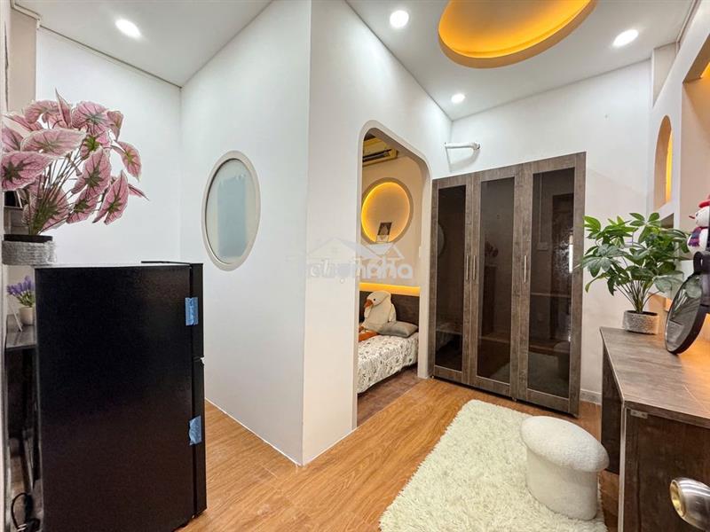 1pn tách bếp mới 100% ngay đh bách khoa , ueh , hoa sen giá sinh viên 