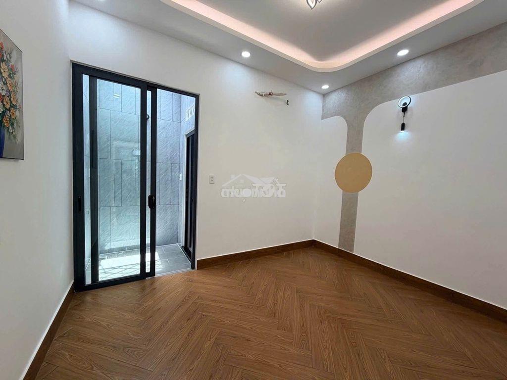 Nhà 2 lầu (4.3x13) mới đẹp hẻm thông đẹp đường hậu giang giá tốt - 4