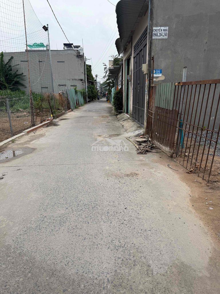 Nhà 4x28 : bên dưới suốt 20 m - Ảnh 2