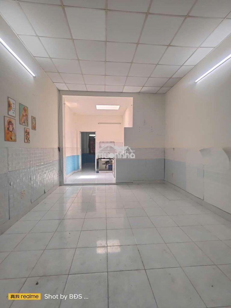Cho thuê nhà rộng hẻm 606 ql13 7tr/tháng