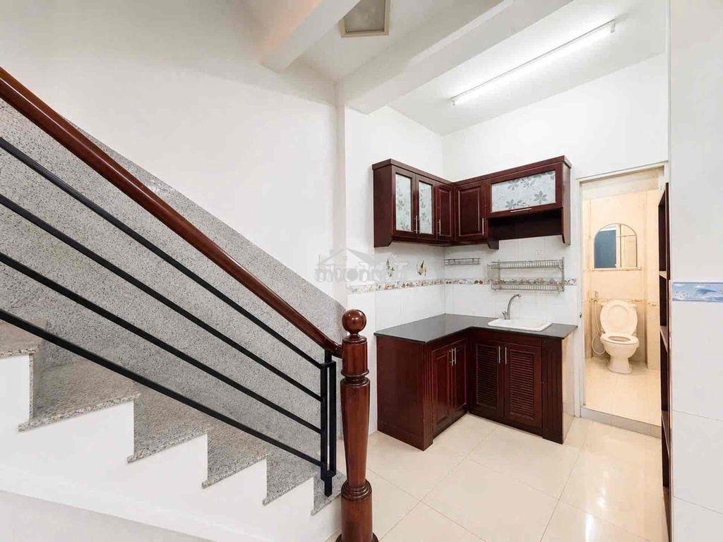 🔥Ngay hoàng văn thụ - 50m ra mặt tiền - 4 tầng btct - hoàn công đủ . - 2