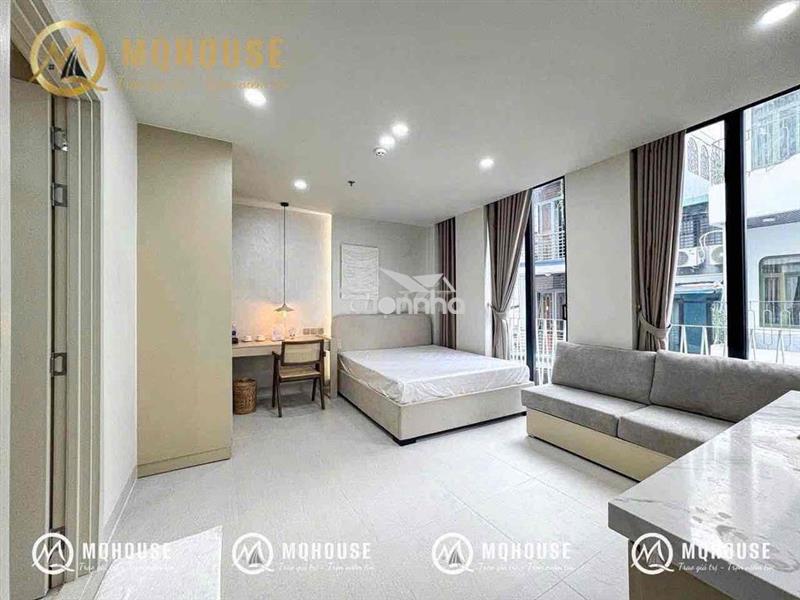 Cho thuê căn hộ studio ấm cúng, ban công riêng | quận 1