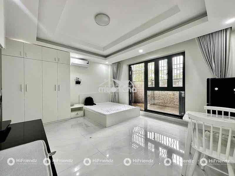 Studio sân sau mới xây ngay ngã tư bình thái - Ảnh 2