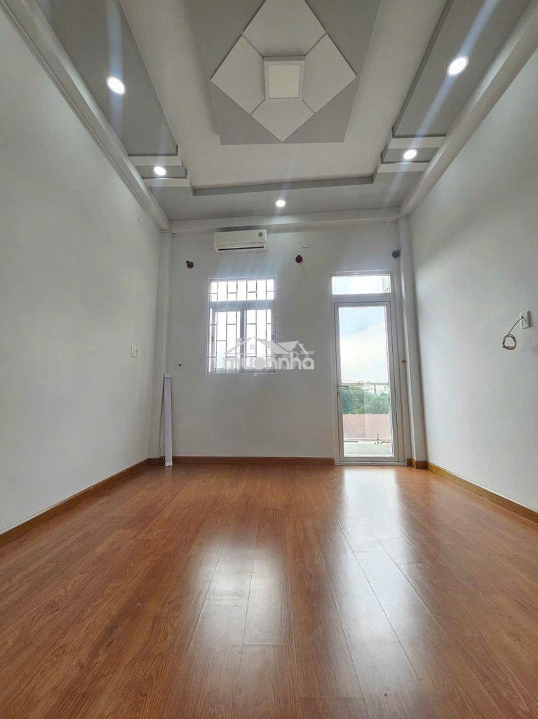Nhà mói tinh 3 lầu hẻm 5m an ninh (4x15) kế bên kdc bình phú - 4