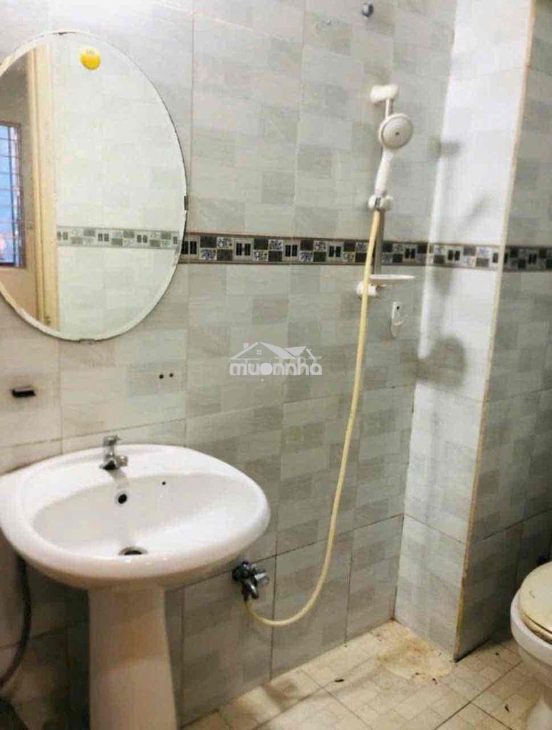 Cho thuê nhà nguyên căn dt:4,2x8m 2pn2wc đồng xoài p13 tân bình - Ảnh 2