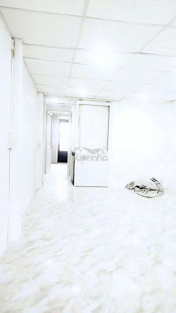 Cho thuê nhà đường phạm hùng c2 dt.3m2×17m } 1 lầu 3 phòng 2 toilet. - 4