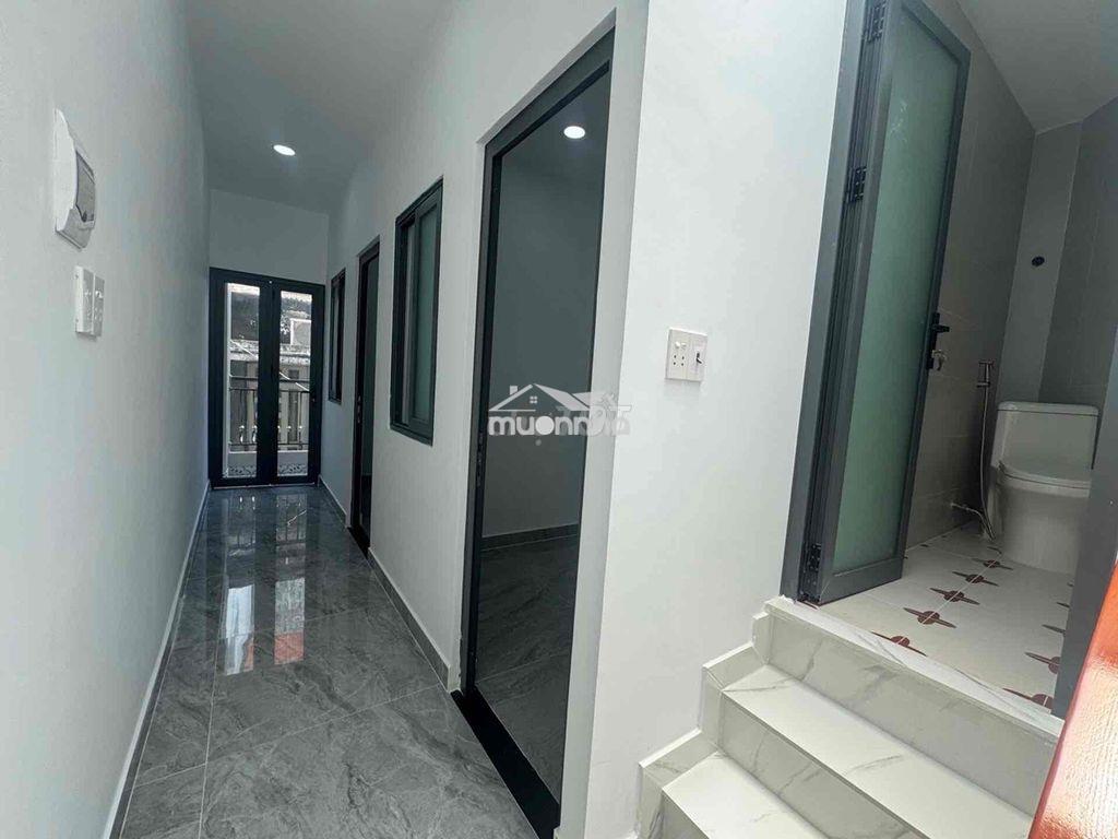 Bán nhà hậu giang, sát chợ phú định, 56m2, ngang lớn 8m, 4pn, nhỉnh 4t - 3