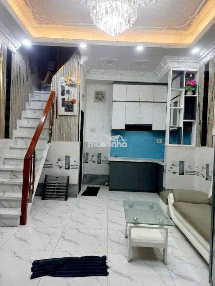 Nhà nguyên căn 2pn 2wc hẻm 1806 ô tô gần nhà giá 6tr
